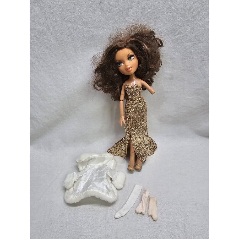 Bratz Movie Starz Yasmin Bratz The Movie With Gold Glitter Dress- MISSING ARM